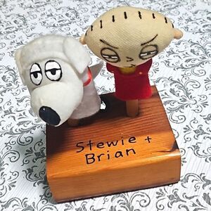 Vintage Handmade Family Guy Stewie Brian Finger Puppet Wood Stand